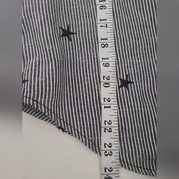 Collective Concepts Star Stripped Long Sleeve Button up Womens Shirt Size Small - Picture 5 of 8
